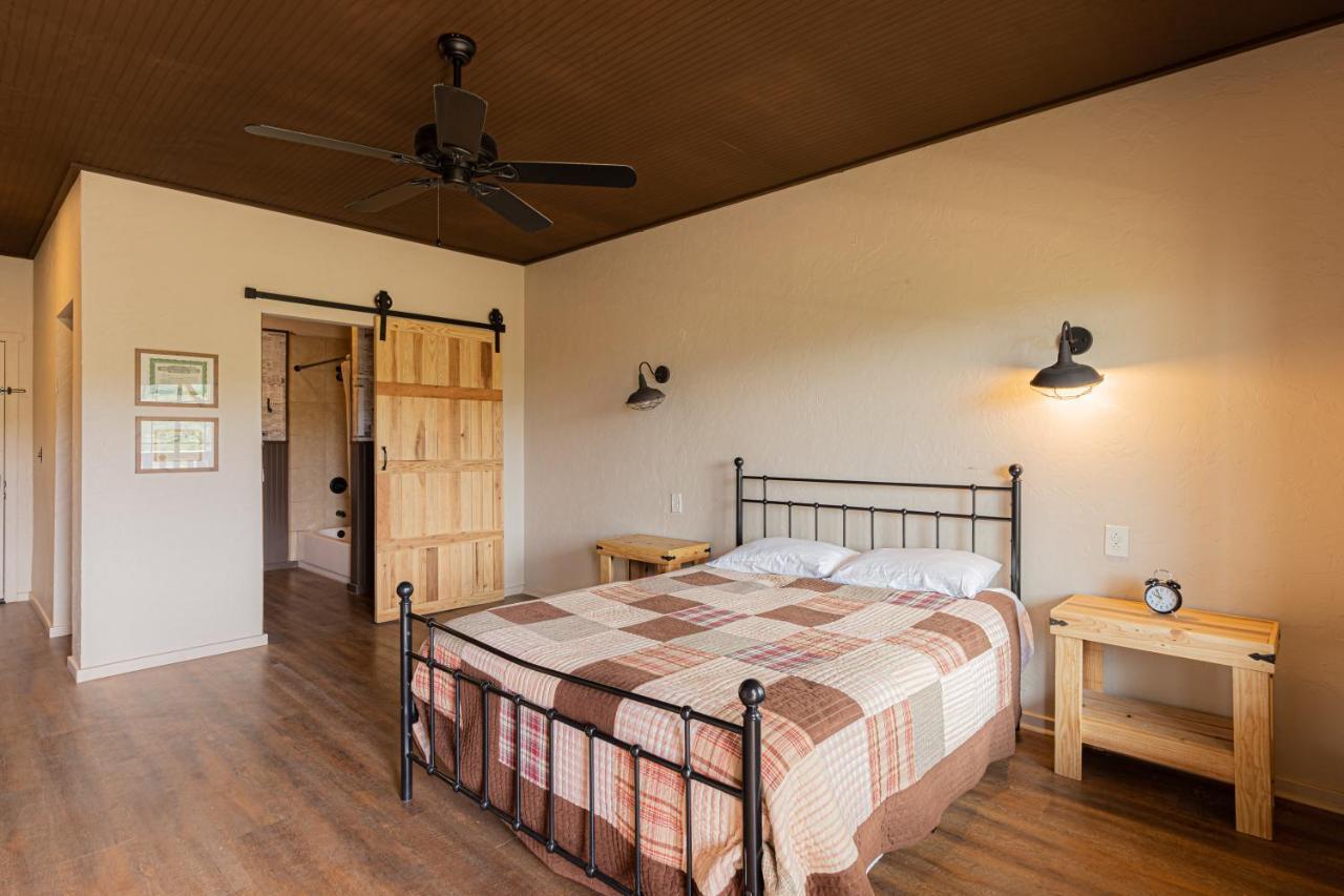 -Pet Friendly- Miners Cabin #6 - King Bed With Private Balcony Tombstone Exterior foto