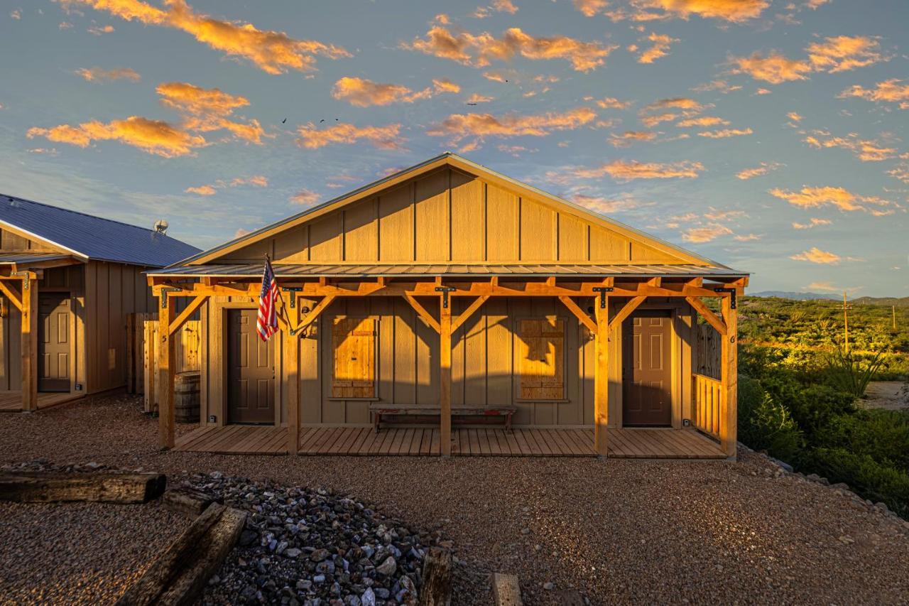 -Pet Friendly- Miners Cabin #6 - King Bed With Private Balcony Tombstone Exterior foto