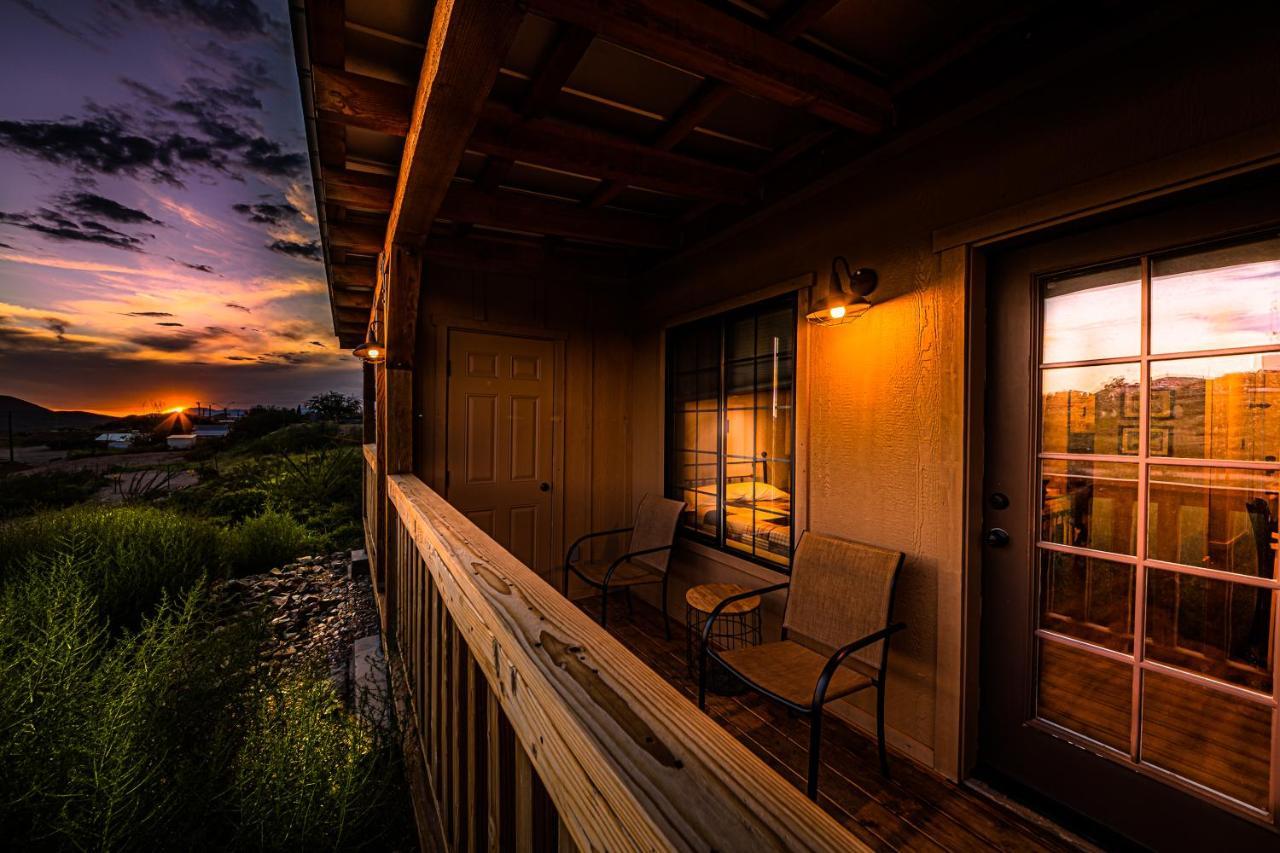 -Pet Friendly- Miners Cabin #6 - King Bed With Private Balcony Tombstone Exterior foto